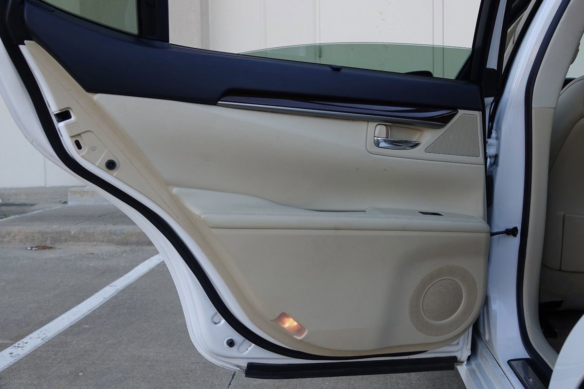 Used 2014 Lexus ES 350 image 37