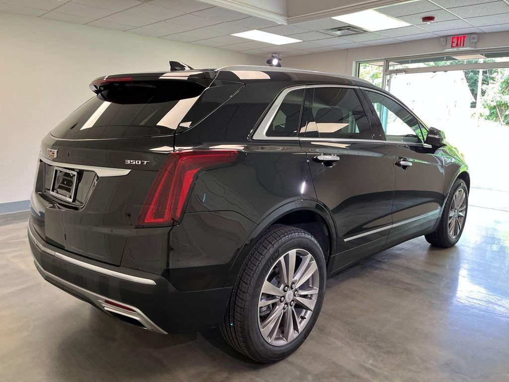 Certified 2024 Cadillac XT5 Premium Luxury w/ LPO, Floor Liner Package AWD/4WD image 2