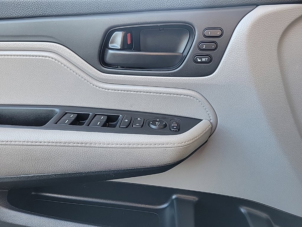 Used 2019 Honda Odyssey EX-L image 14