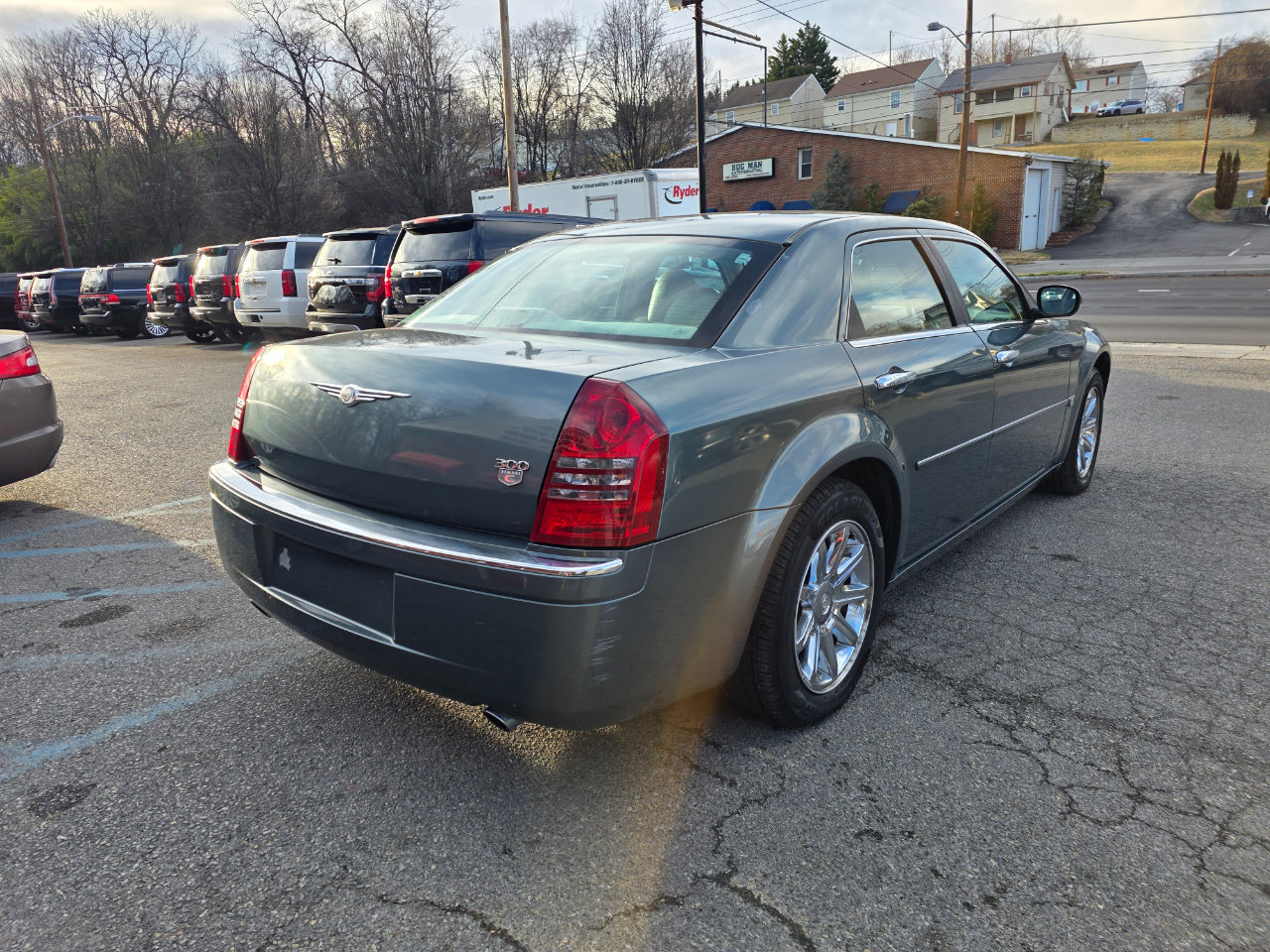 Used 2005 Chrysler 300 C image 5