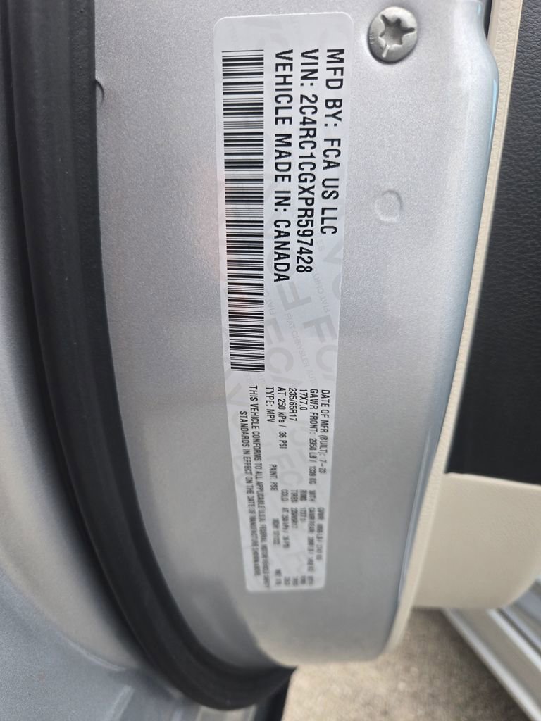 Used 2023 Chrysler Voyager LX FWD image 13