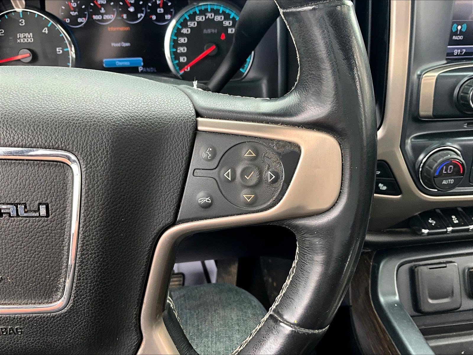 Used 2018 GMC Sierra 1500 Denali w/ Denali Ultimate Package AWD/4WD image 13