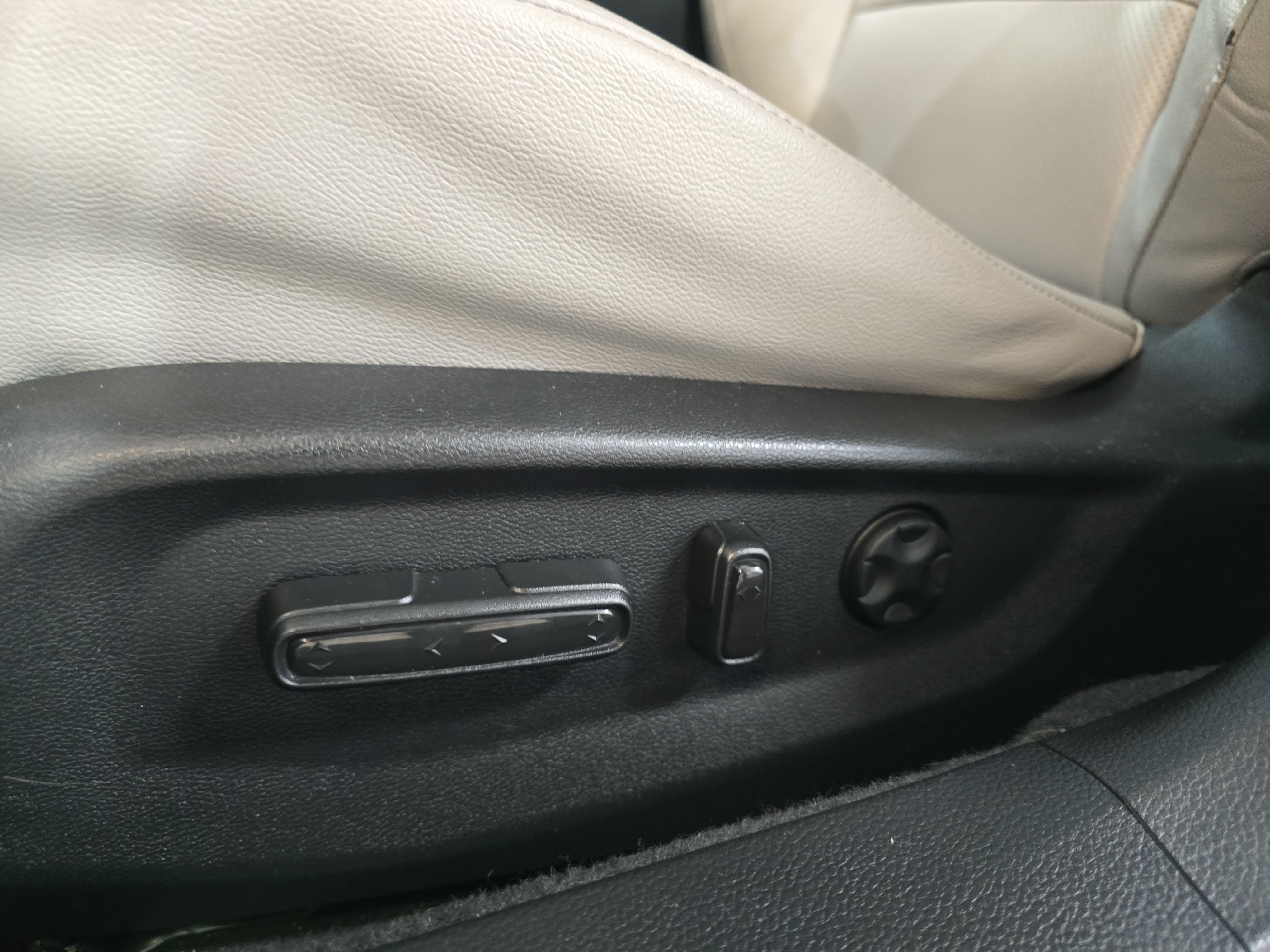 Used 2019 Honda Accord EX-L image 26