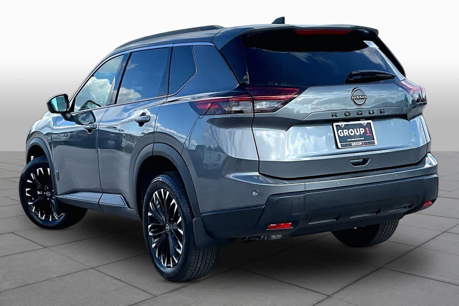 New 2027 Nissan Rogue Dark Armor FWD image 12