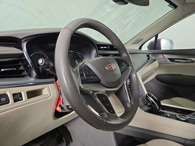 Used 2020 Cadillac XT5 Premium Luxury image 17