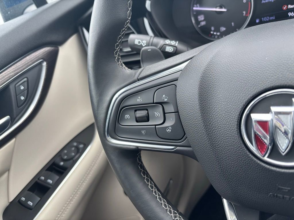 Used 2023 Buick Envision Avenir image 37