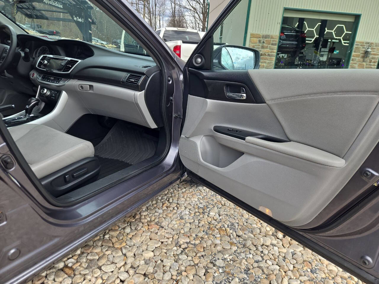 Used 2014 Honda Accord Touring image 22