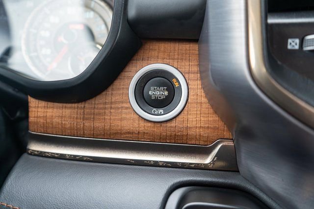 Used 2022 RAM 1500 Limited w/ Body-Colour Bumper Group image 29