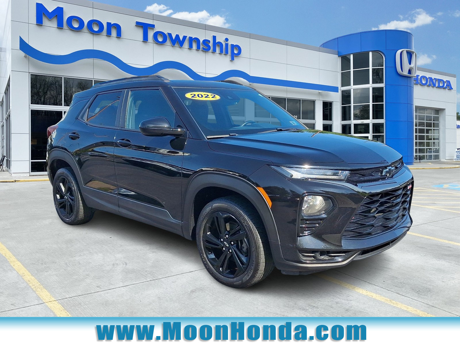 Used 2022 Chevrolet TrailBlazer RS w/ Technology Package AWD/4WD image 1