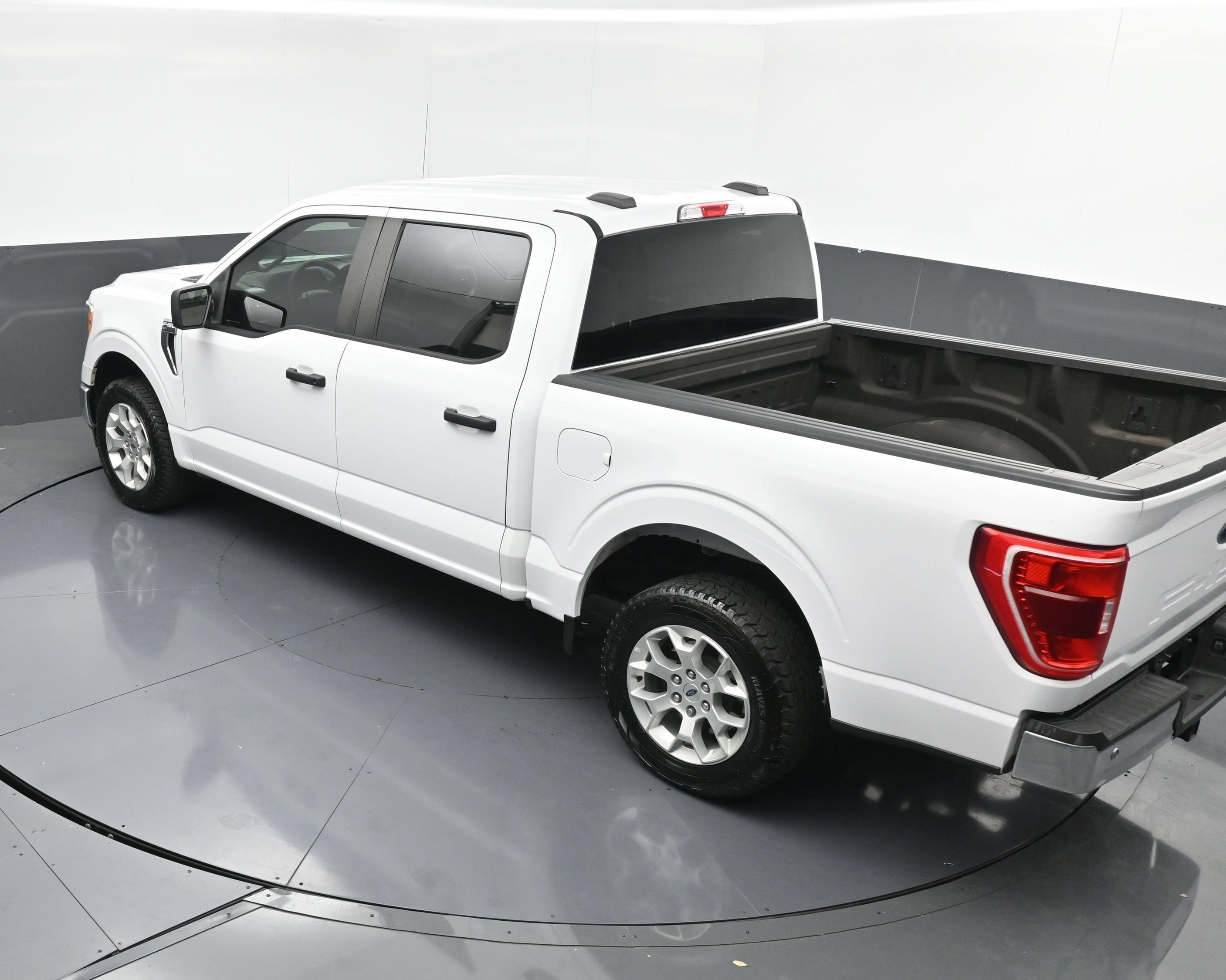 Used 2021 Ford F150 XLT RWD image 36