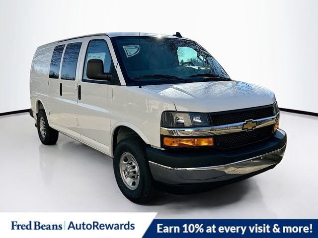New 2025 Chevrolet Express 2500 w/ Chrome Appearance Package RWD image 1