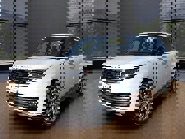 Used 2023 Land Rover Range Rover Long Wheelbase SE image 1