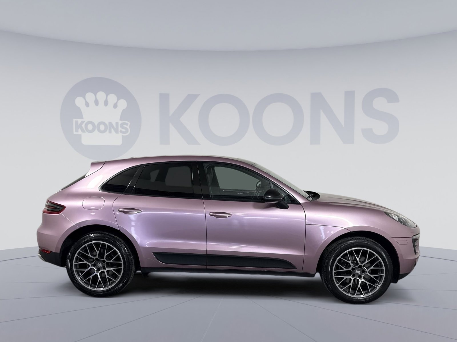 Used 2018 Porsche Macan Sport Edition image 8