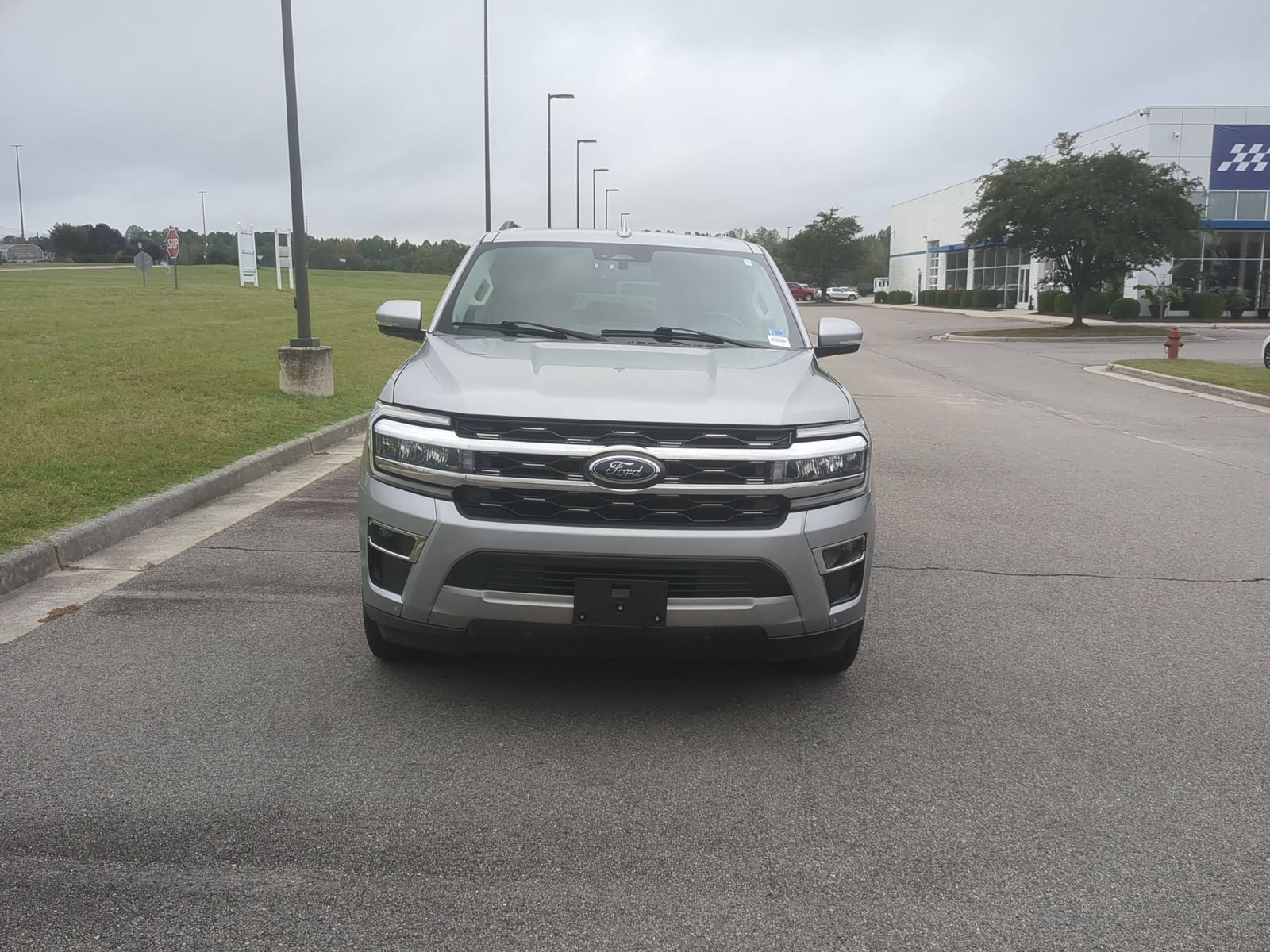 Certified 2024 Ford Expedition Limited RWD image 8