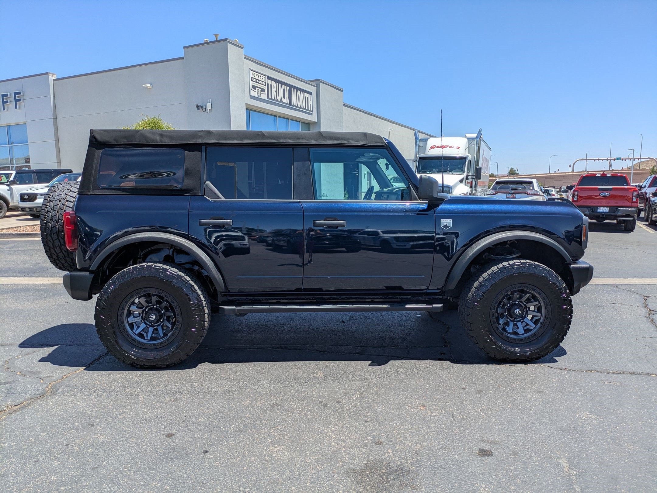 Used 2021 Ford Bronco Big Bend AWD/4WD image 3