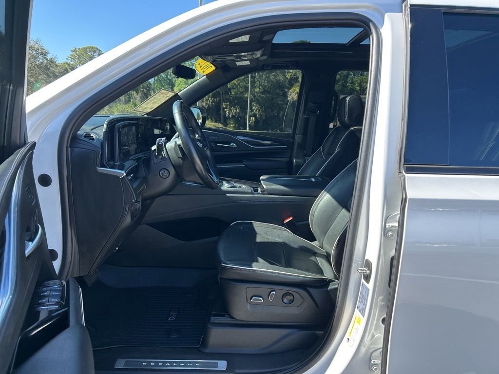 Used 2022 Cadillac Escalade Sport w/ Touring Package image 16