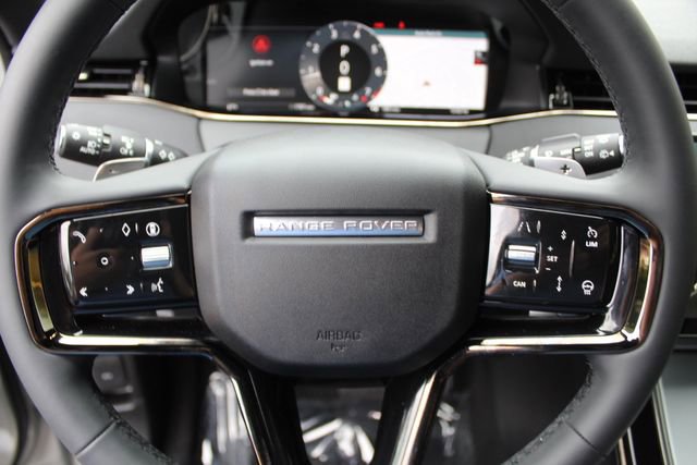 Used 2025 Land Rover Range Rover Evoque S image 17