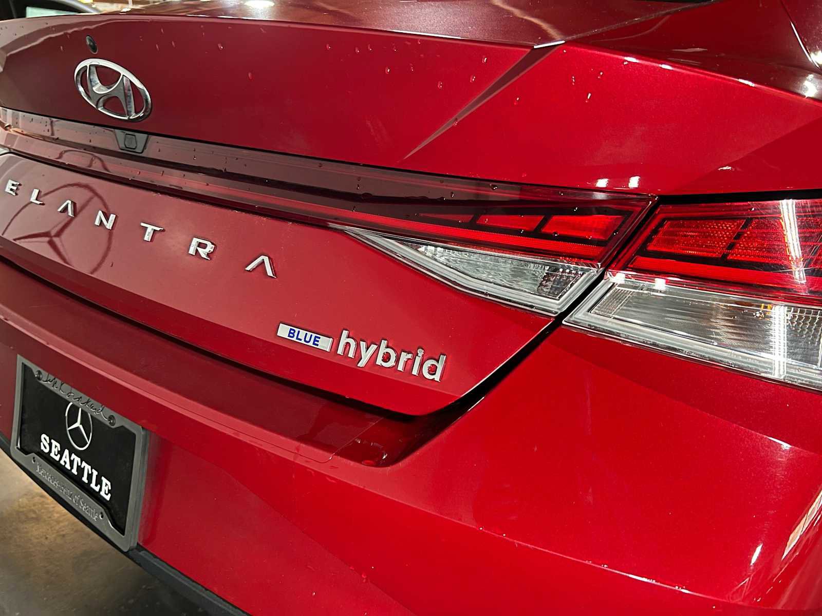 Used 2023 Hyundai Elantra Blue image 14