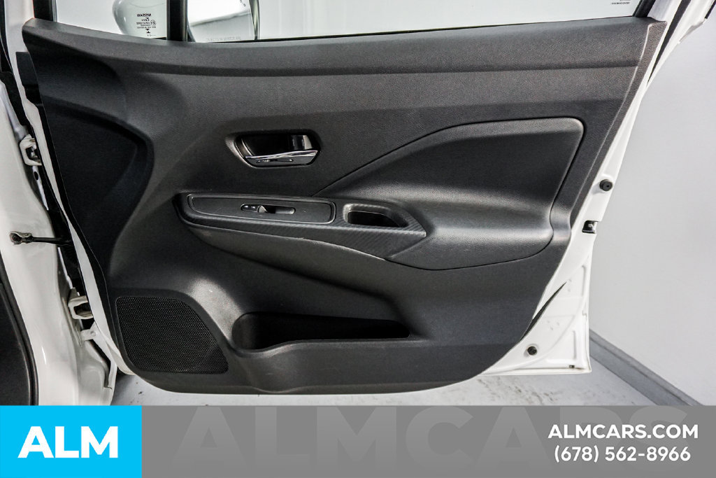 Used 2025 Nissan Versa SV FWD image 37