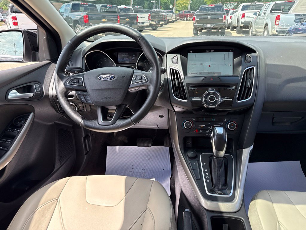 Used 2018 Ford Focus Titanium FWD image 12