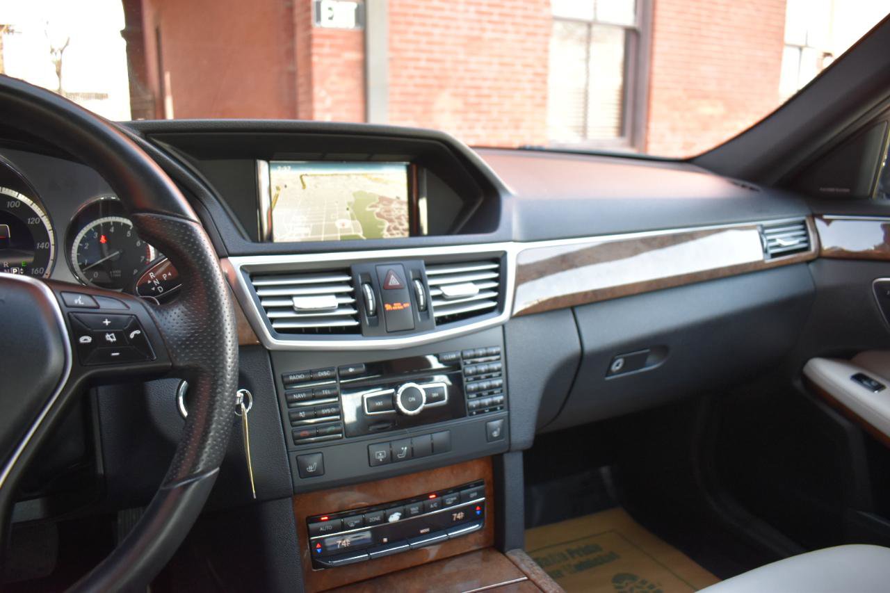 Used 2013 Mercedes-Benz E 350 Sedan image 23
