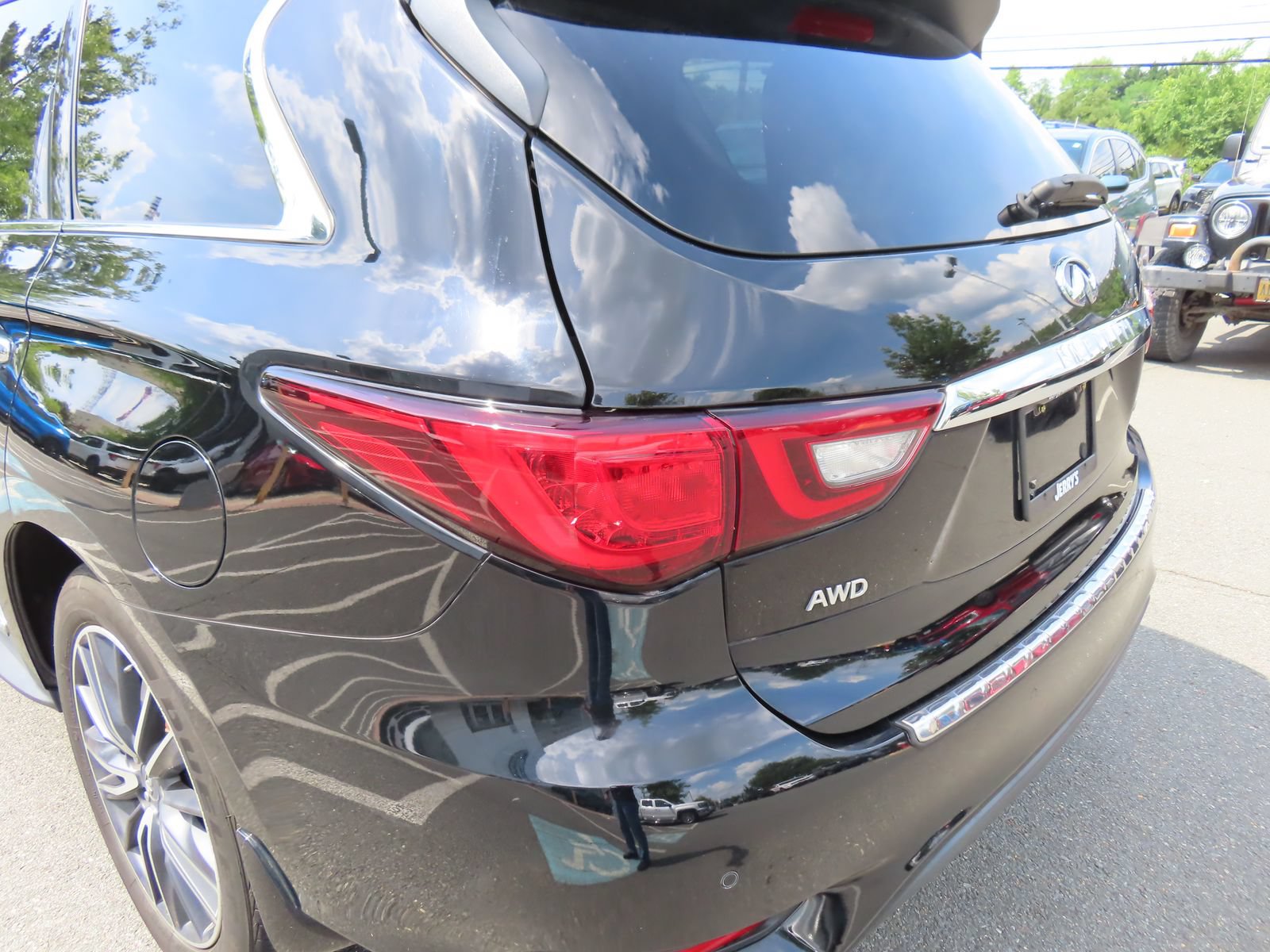 Used 2020 INFINITI QX60 Signature Edition AWD/4WD image 11