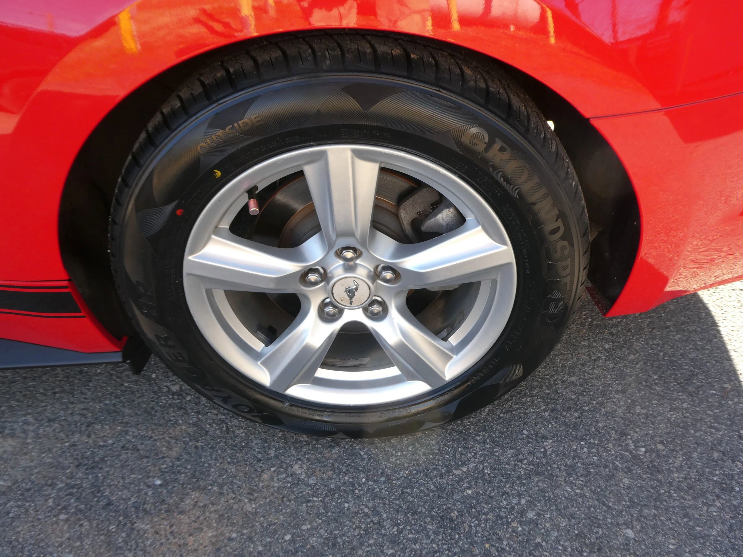 Used 2015 Ford Mustang Coupe image 29