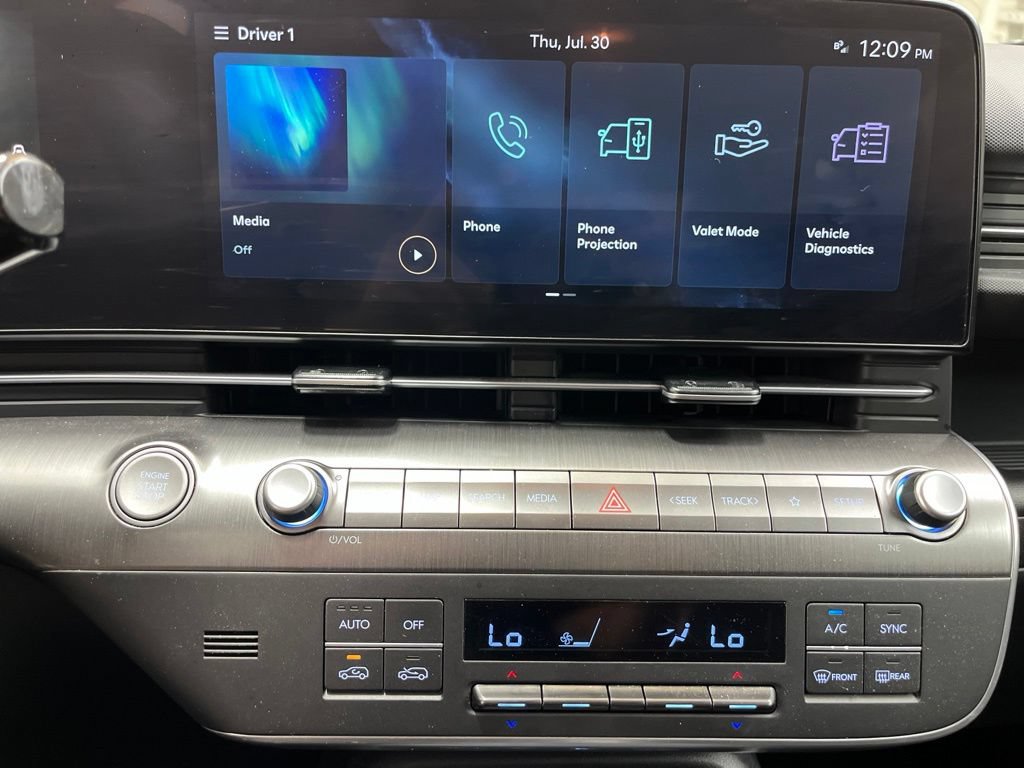 Used 2024 Hyundai Kona SEL AWD/4WD image 15