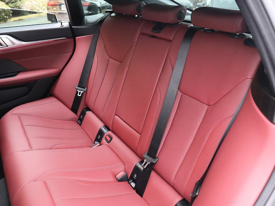 Used 2025 BMW 430i w/ Premium Package image 17