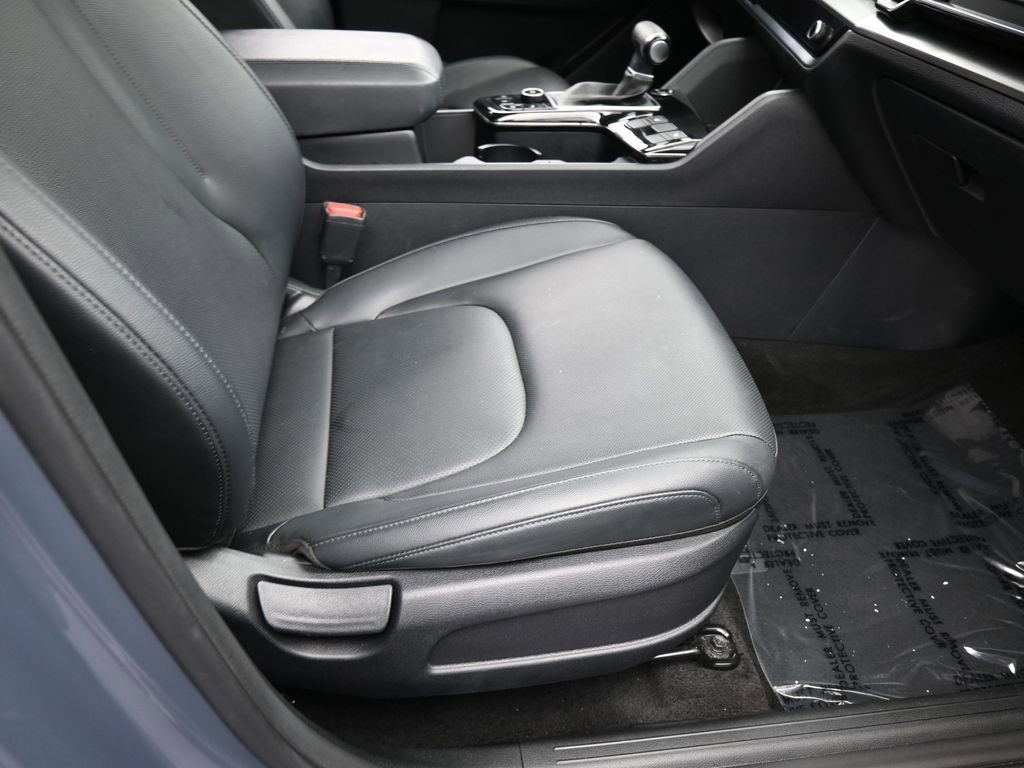 Used 2024 Kia Sportage EX image 44