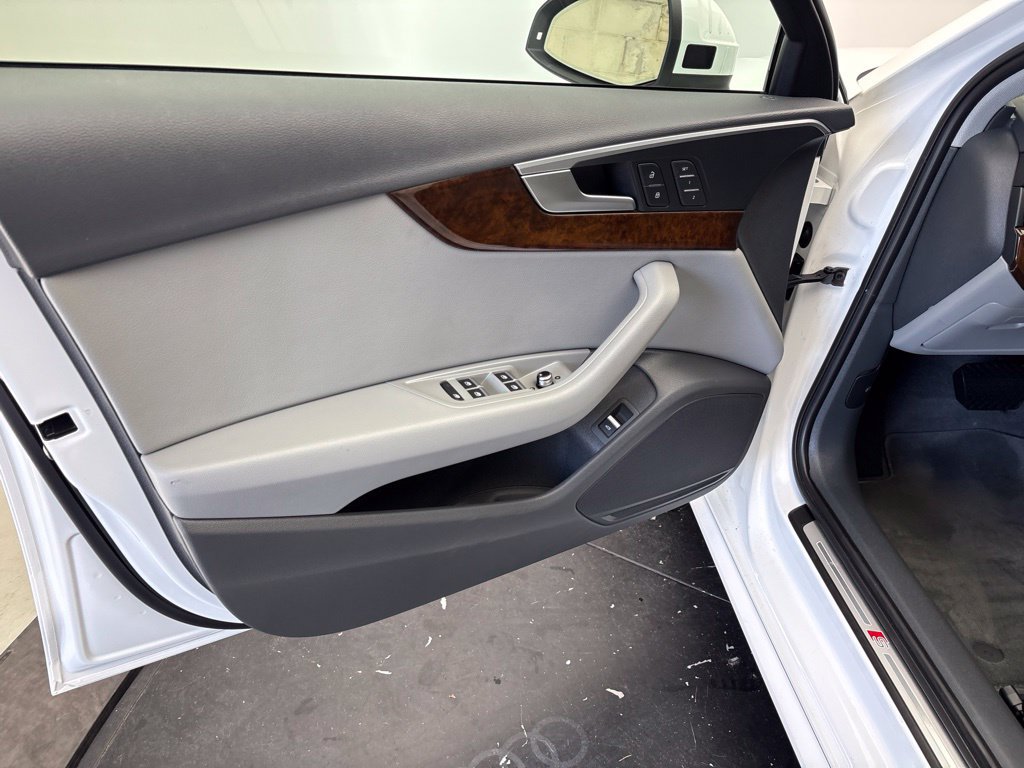 Used 2019 Audi A4 2.0T Premium w/ Convenience Package AWD/4WD image 4