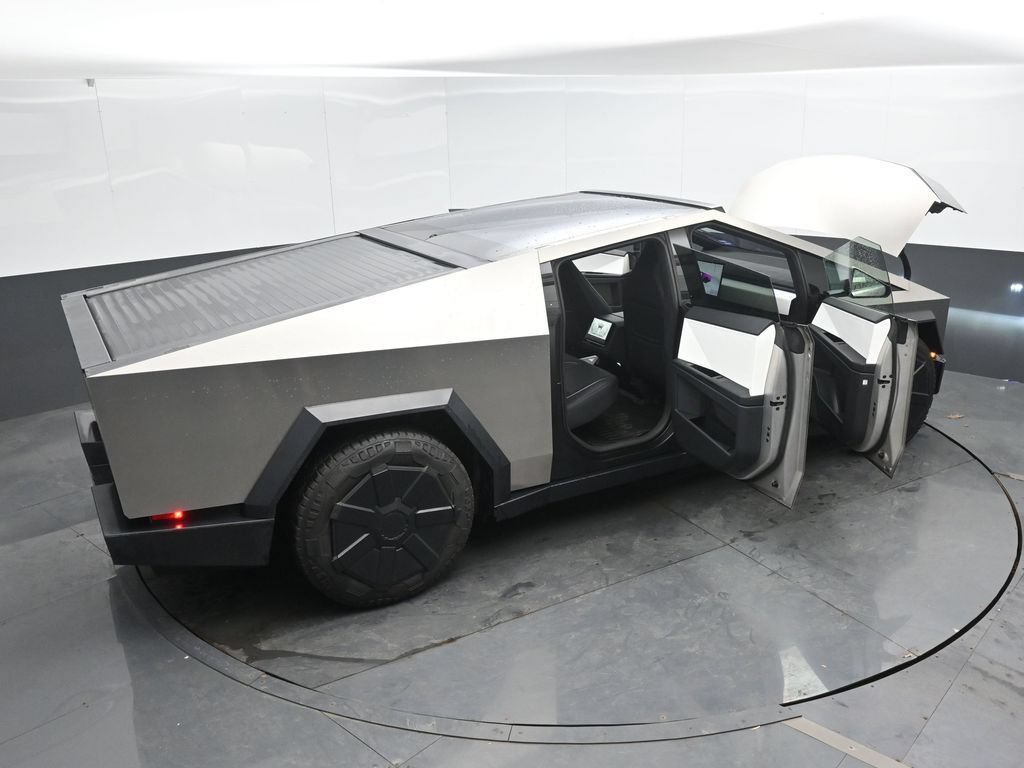Used 2024 Tesla Cybertruck Cyberbeast AWD/4WD image 47