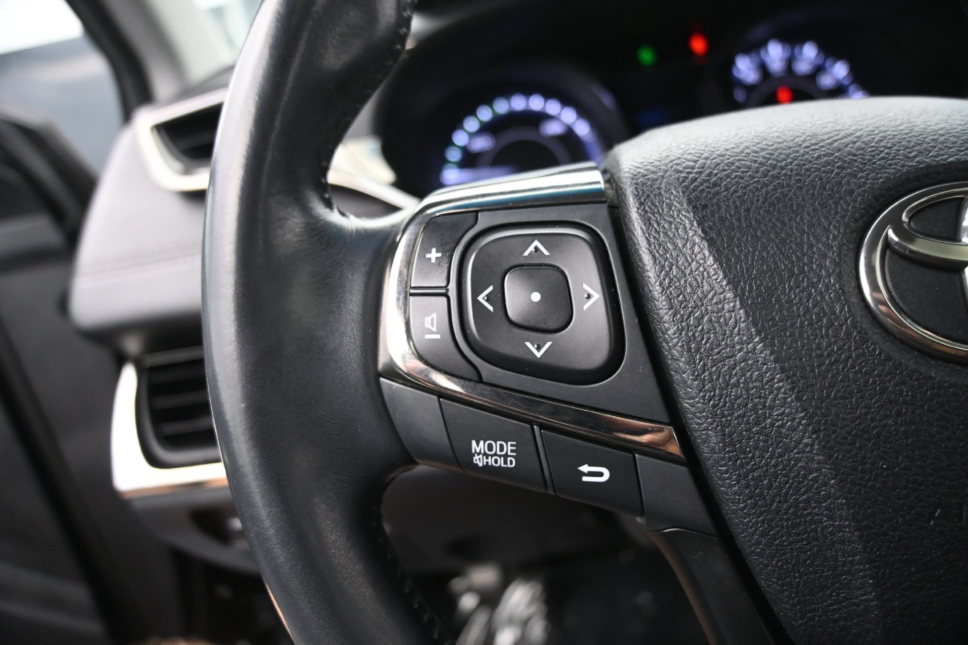 Used 2014 Toyota Avalon Limited FWD image 22