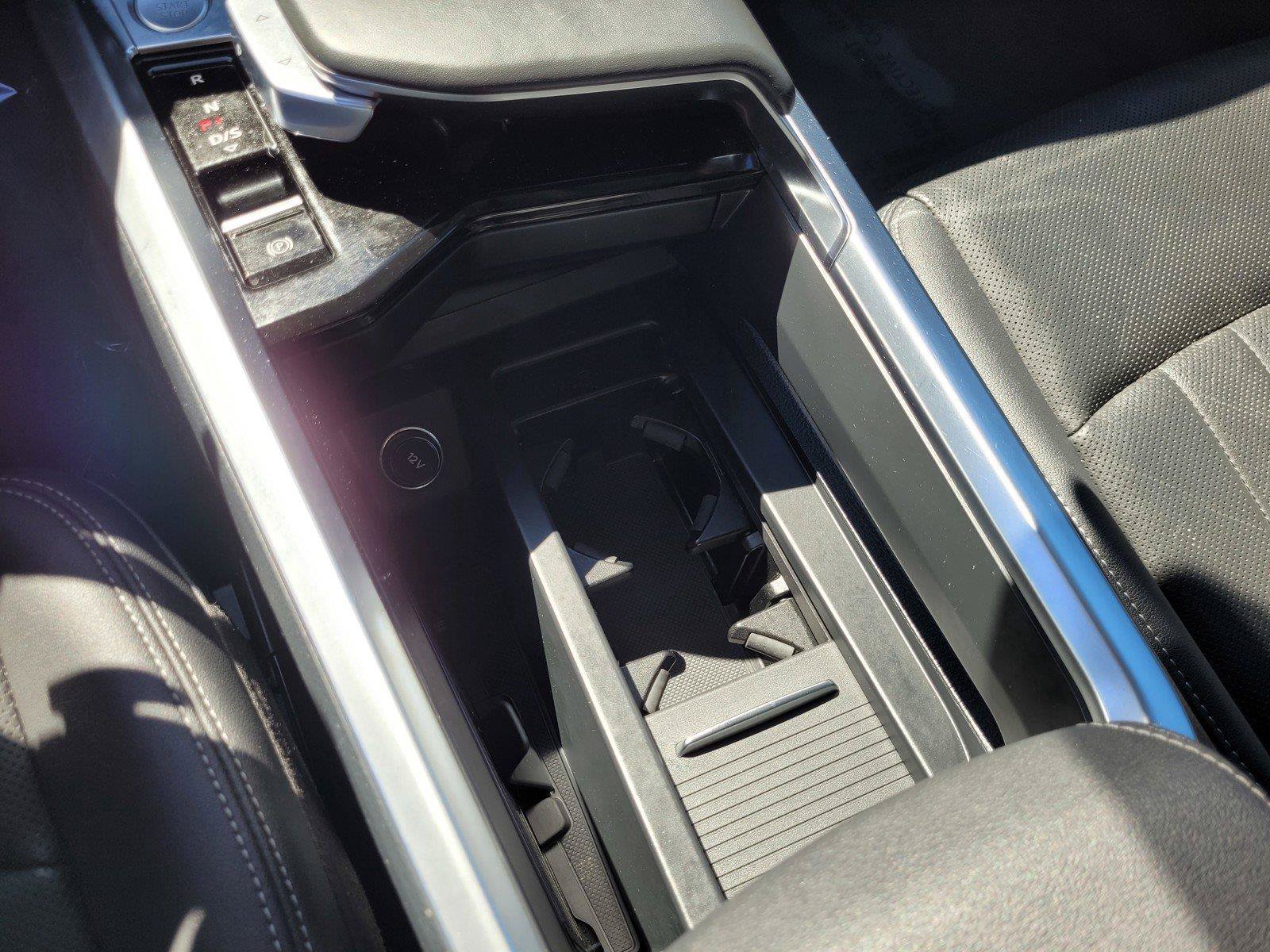 Used 2019 Audi e-tron Premium Plus w/ Towing Package AWD/4WD image 26