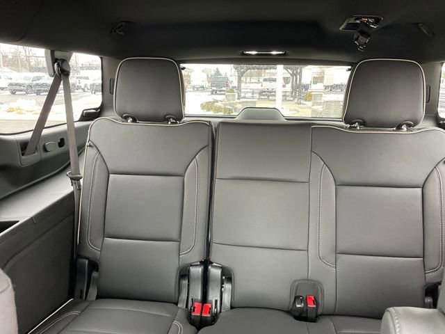 New 2025 Chevrolet Suburban Premier image 19