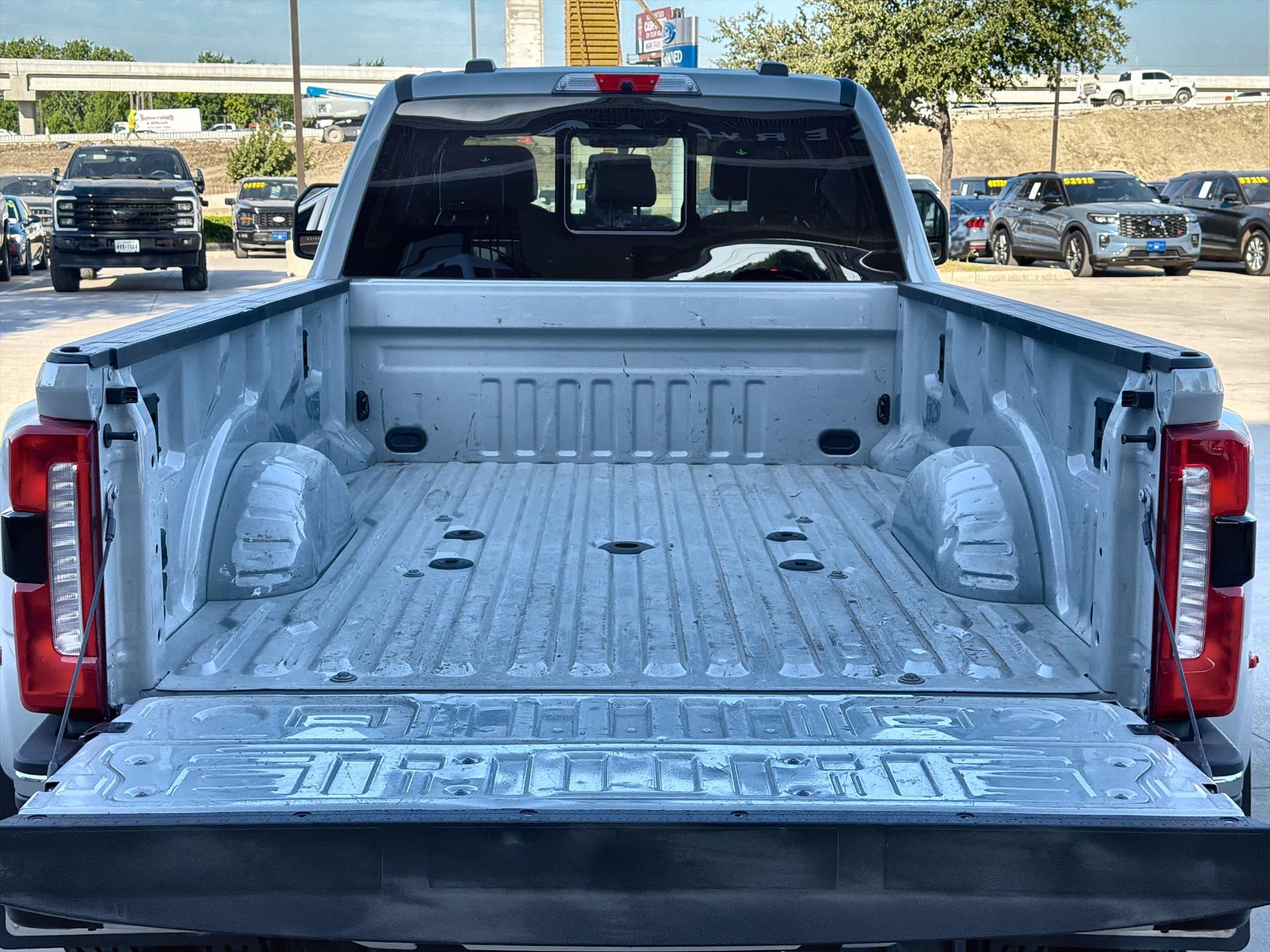 Used 2025 Ford F450 Lariat w/ Chrome Package AWD/4WD image 24