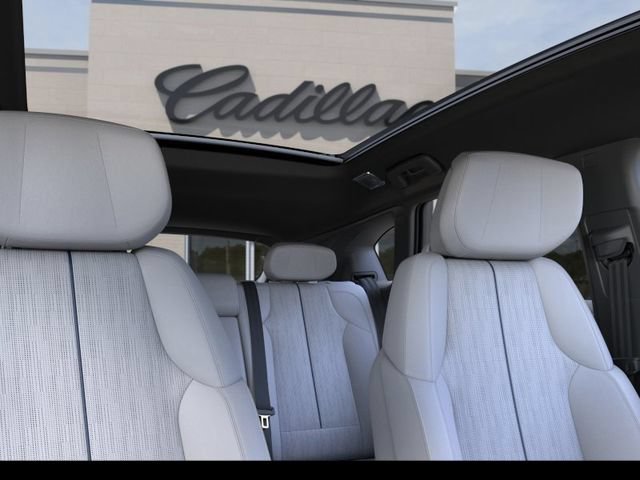 New 2026 Cadillac Optiq Sport 2 w/ LPO, Floor Liner Package AWD/4WD image 24