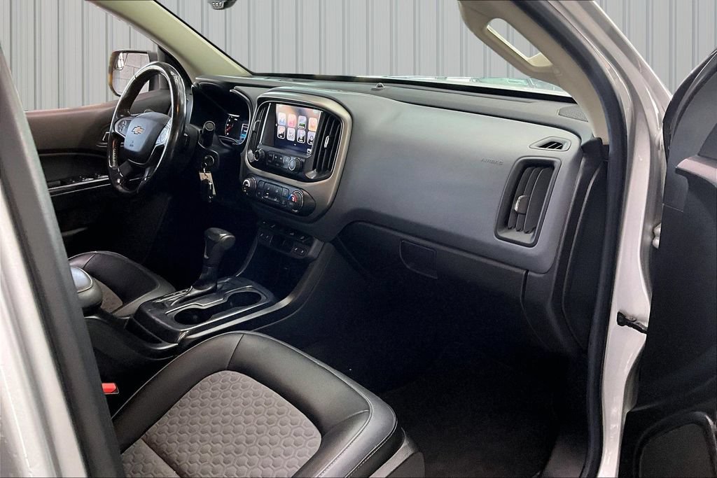 Used 2017 Chevrolet Colorado Z71 AWD/4WD image 27