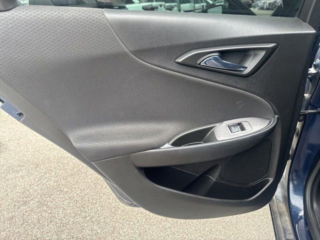 Used 2021 Chevrolet Malibu LT FWD image 14