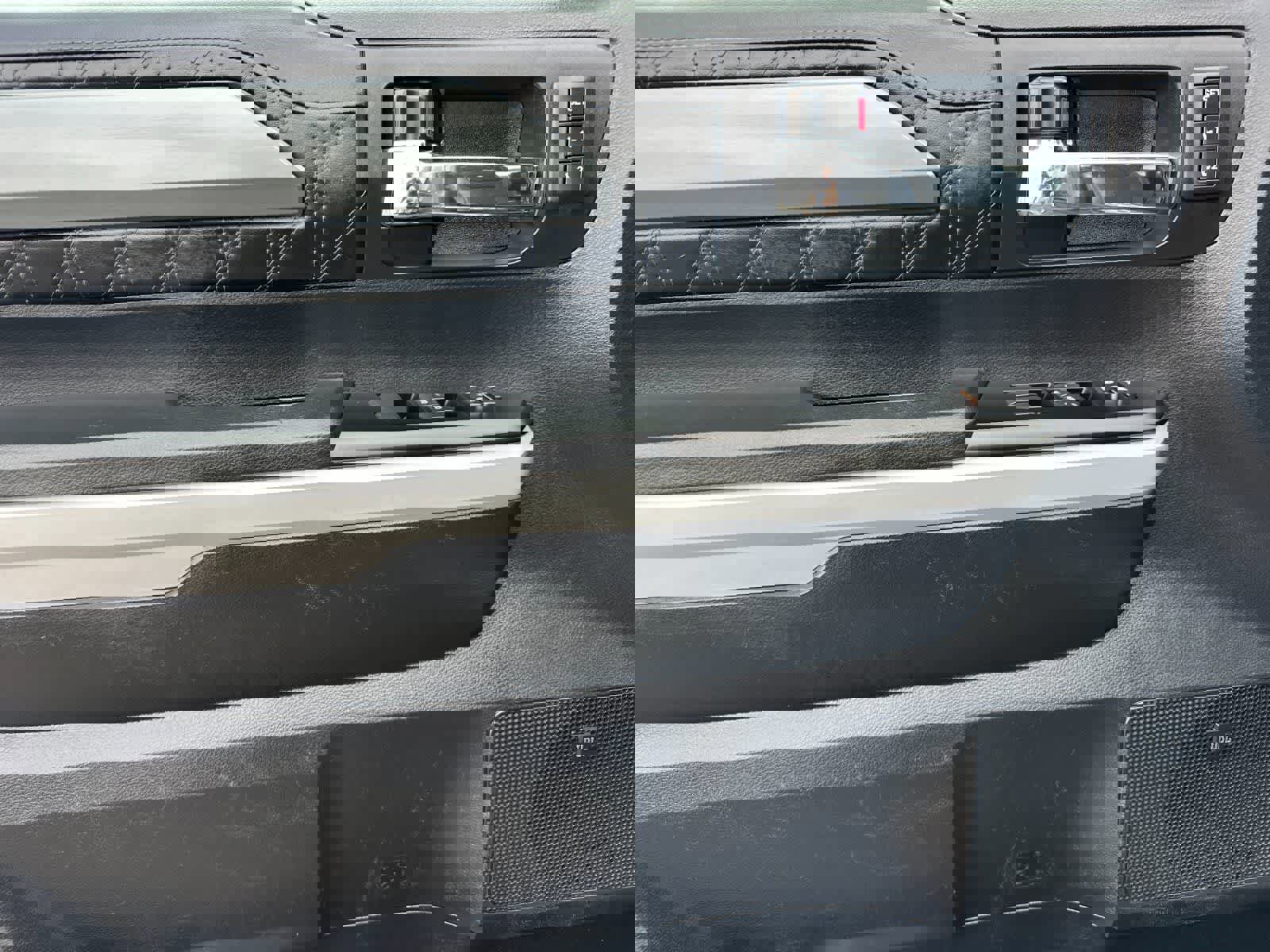 Used 2020 Toyota Tundra Platinum image 12