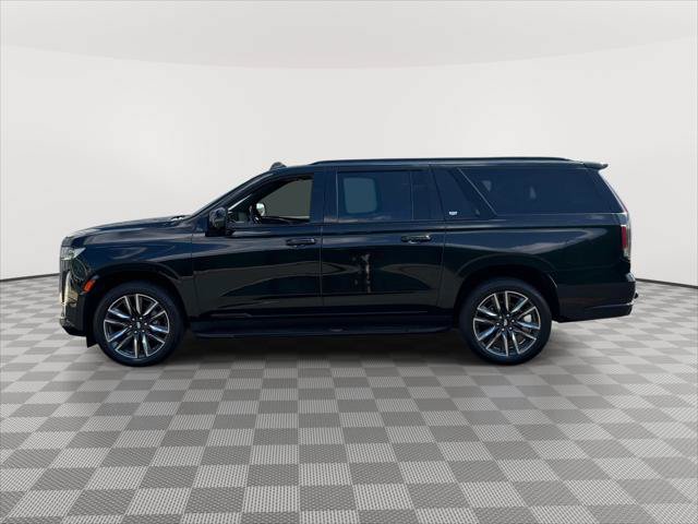 Used 2023 Cadillac Escalade ESV Sport AWD/4WD image 4