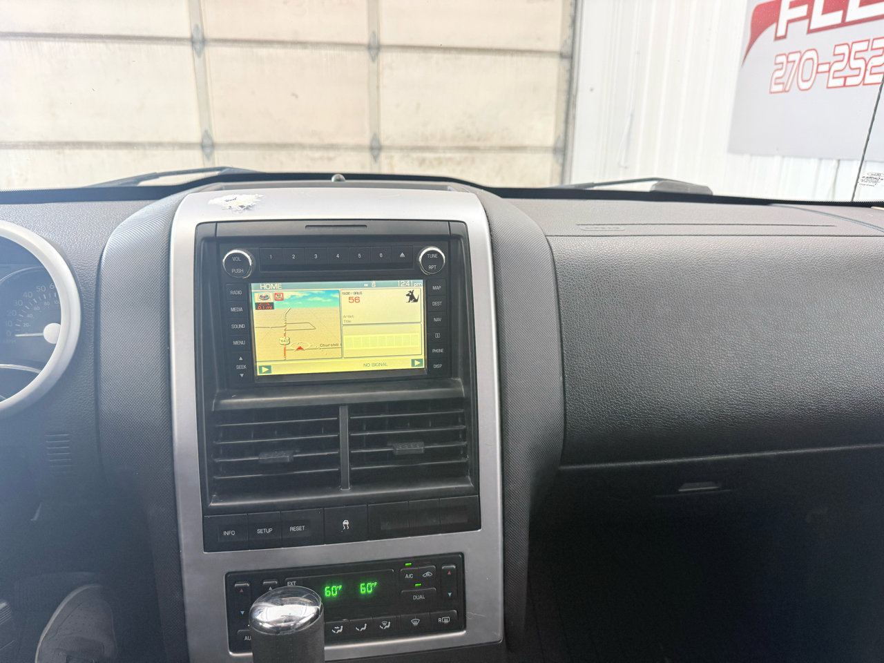 Used 2010 Mercury Mountaineer Premier image 36