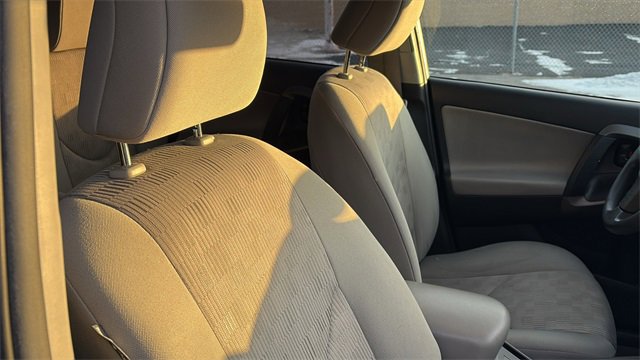 Used 2012 Toyota RAV4 4WD image 27