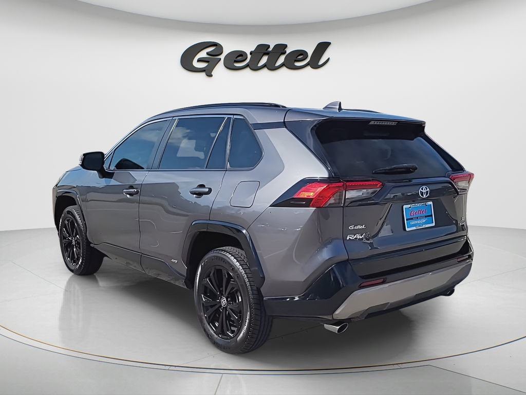 Certified 2022 Toyota RAV4 SE w/ SE Grade Weather Package AWD/4WD image 11