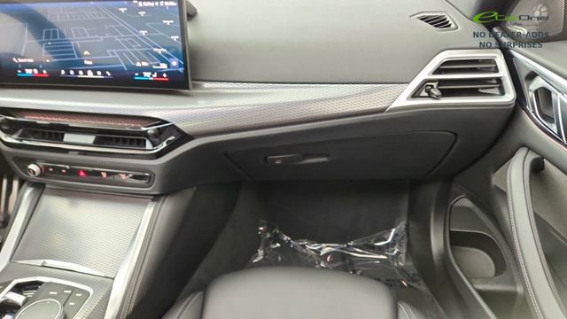 Used 2026 BMW M440i Coupe image 32