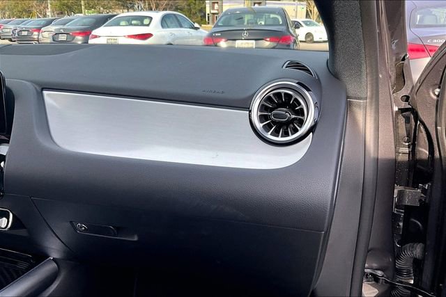 Used 2024 Mercedes-Benz GLA 35 AMG 4MATIC image 23