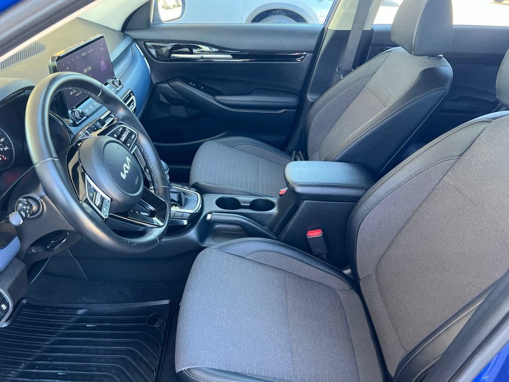 Certified 2023 Kia Seltos S w/ Navigation Package FWD image 4