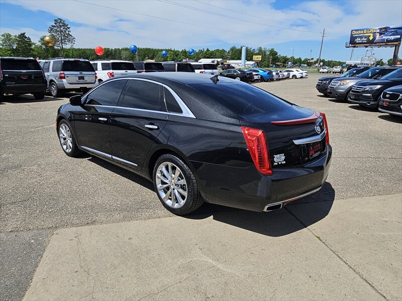Used 2013 Cadillac XTS Premium FWD image 4