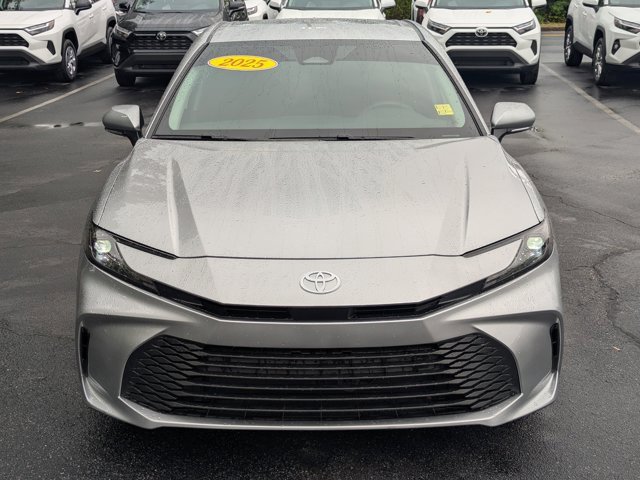 Used 2025 Toyota Camry LE image 2