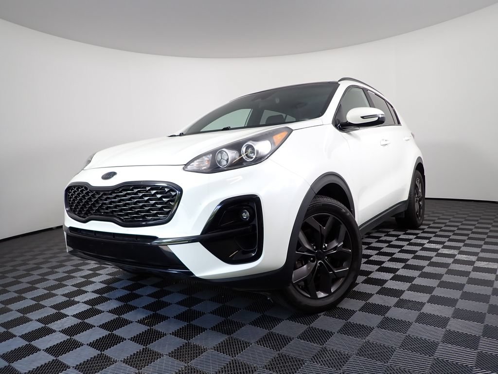 Used 2022 Kia Sportage Nightfall Edition AWD/4WD image 2